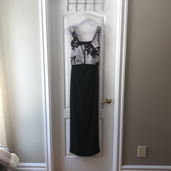 Brand new with tags two piece gown with front slit - Picture 2 of 6